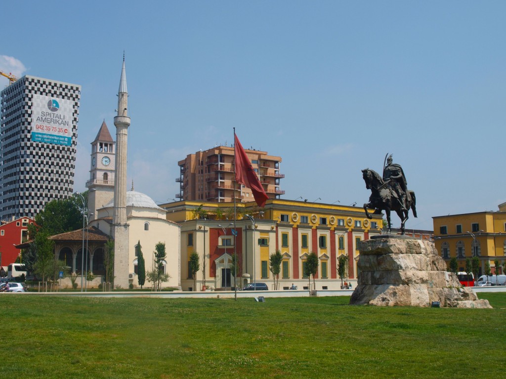 FOTO:Tirana